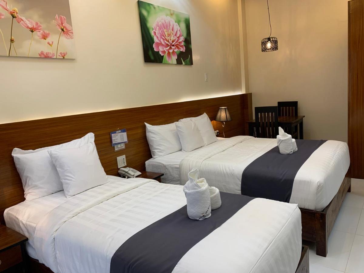 Villa Mj Maristela Beach Resort Lemery Exteriér fotografie